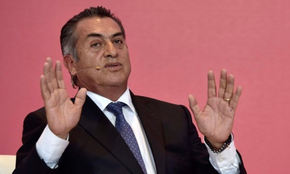 Jaime-Rodríguez-sur-bronco