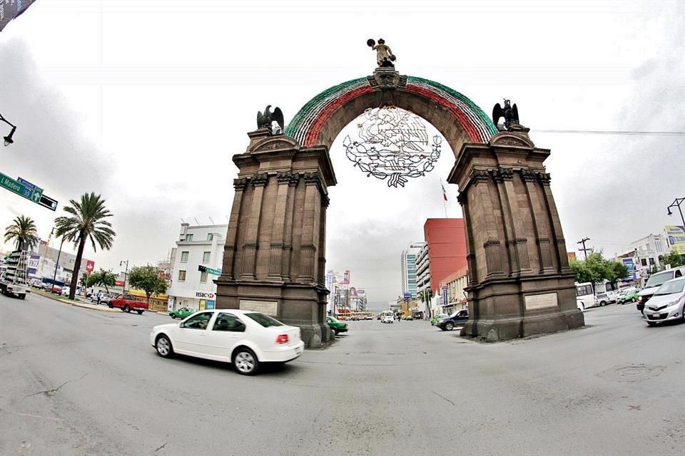 arco-de-la-independencia-dano