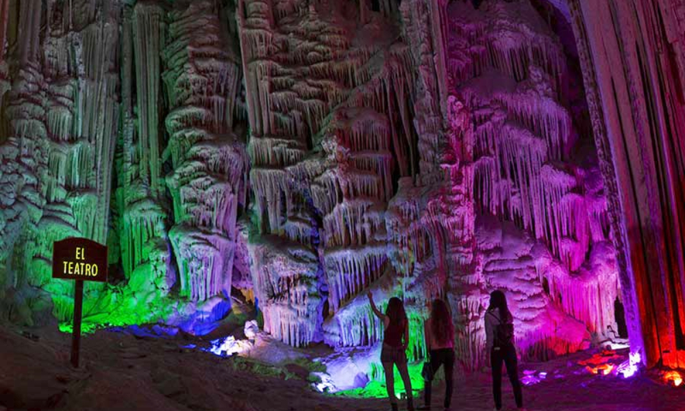 el-teatro-grutas-de-garcia