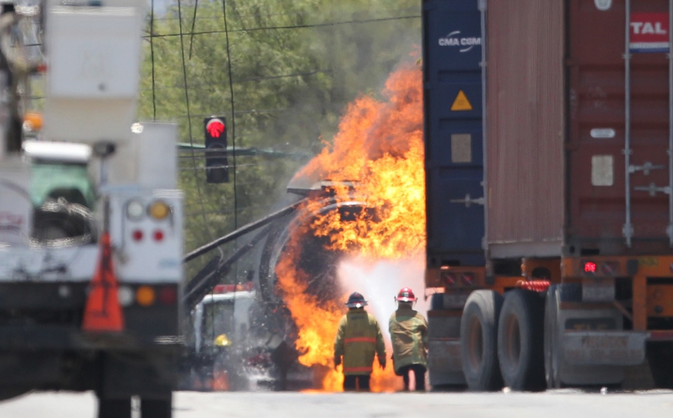 registro-incendio-pipa-carretera-reynosa