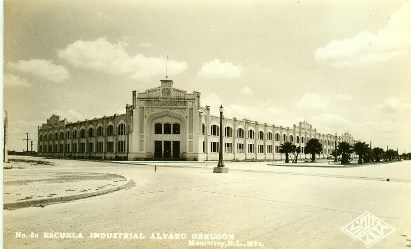 UANL Escuela alvaro obregon 1