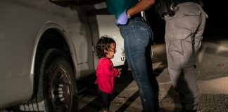 john-morre-world-press-photo-nina-migrante-trump