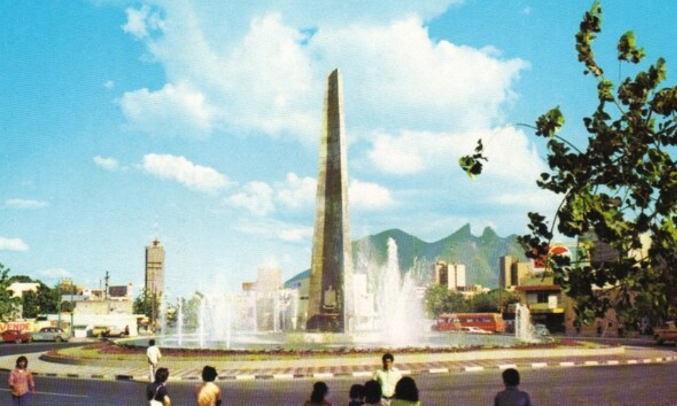 obelisco-juan-ignacio-ramon-monterrey-fundacion