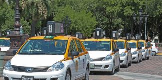 Taxistas anuncian paro
