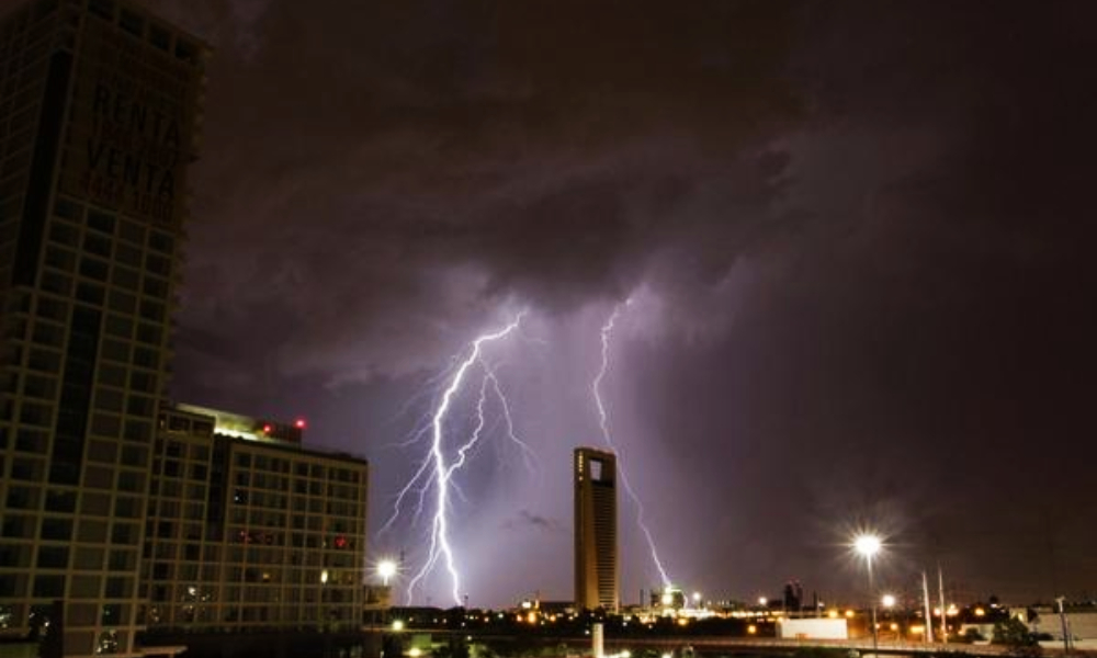 lluvias-chubascos-tormentas-monterrey-nuevo-leon