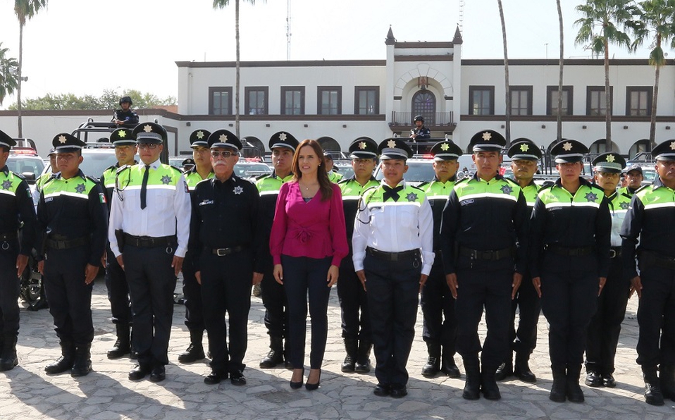 alcaldesa-clara-luz-flores-hermelindo