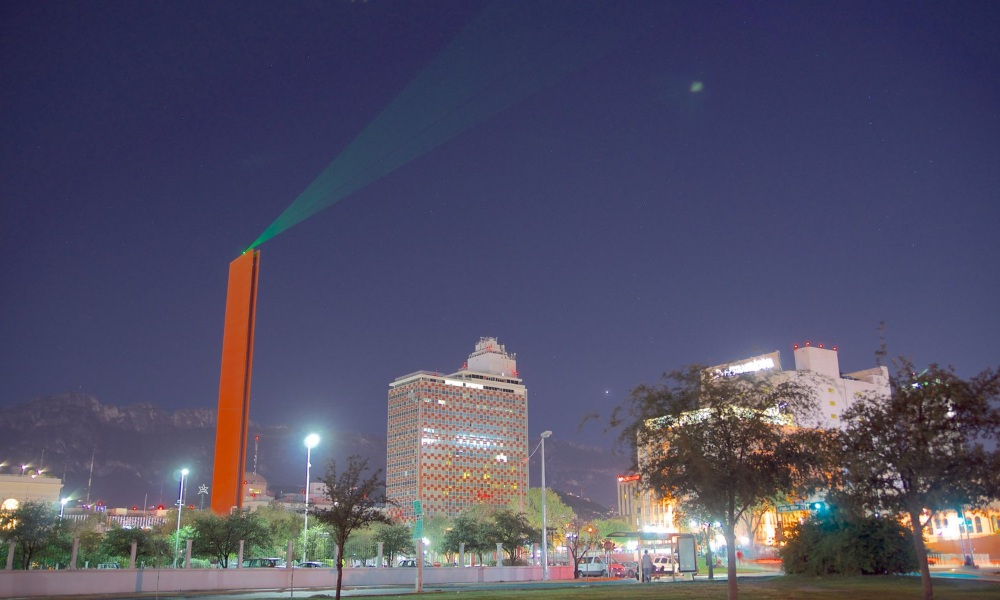 faro-del-comercio-laser-monterrey-canaco