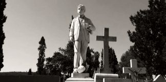 nino-del-violin-panteon