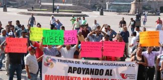 taxistas-cerraron-calles-aledanas-palacio_0_1_958_596