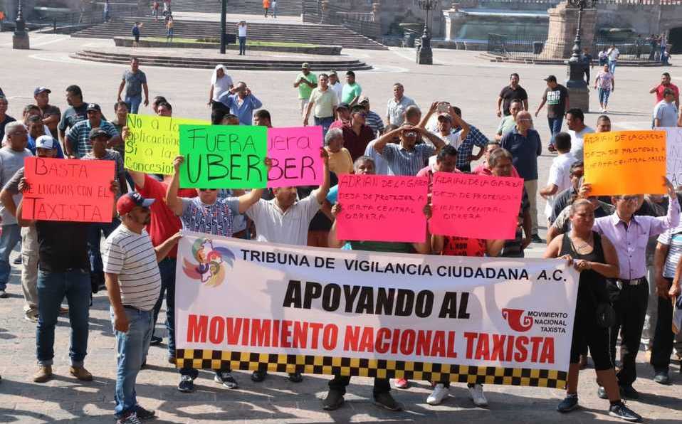 taxistas-cerraron-calles-aledanas-palacio_0_1_958_596