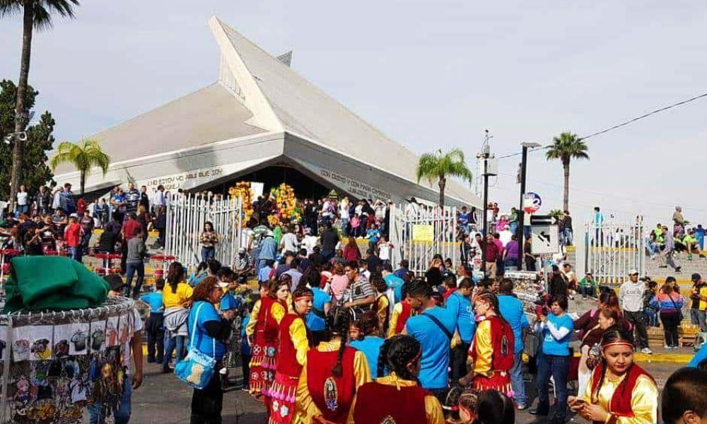 basilica-guadalupe-monterrey-matachines-