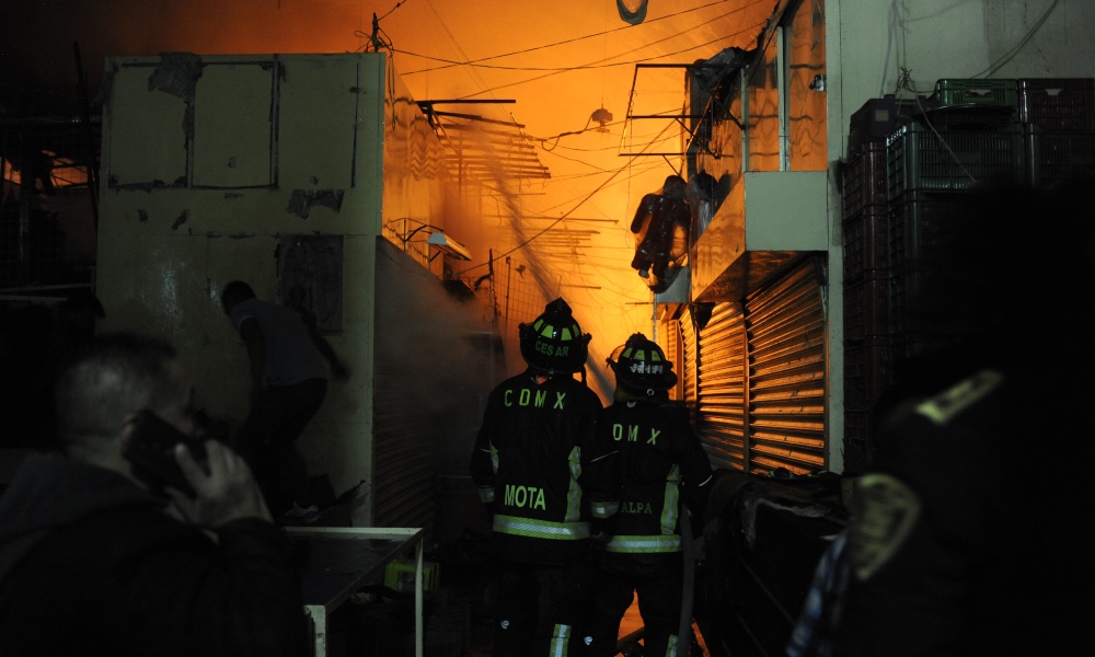 La Merced: 2 muertos y 800 locales dañados tras incendio
