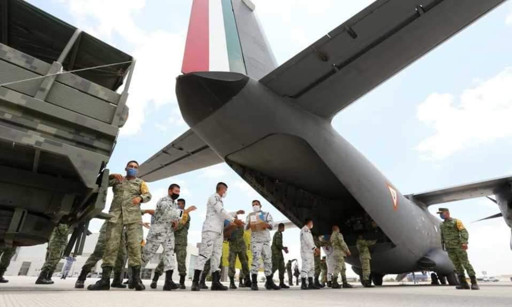 Aterriza en el Estado avión con insumos médicos