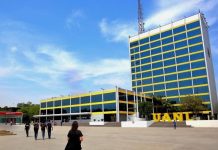 Estudiantes de la UANL seguirán en casa