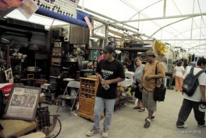 Mercado Puente del Papa huracán Alex