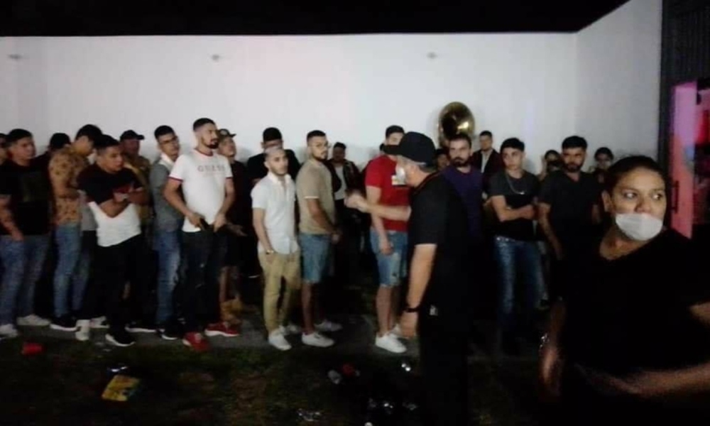 Se les acabo la fiesta: Arrestan a 152 jóvenes por no respetar contingencia