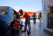 ¡Alerta en Monterrey! Venden gasolina diluida con agua