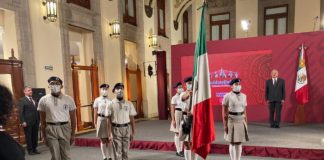 Comienzan clases a distancia por televisión