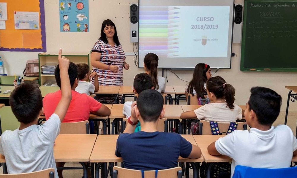 Molesta a padres excesivo costo en cuotas a colegios privados