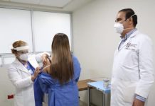 Aplica NL primera dosis de vacuna contra COVID-19